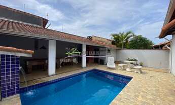 Imagem: Casa com piscina a 200m da praia no bairro