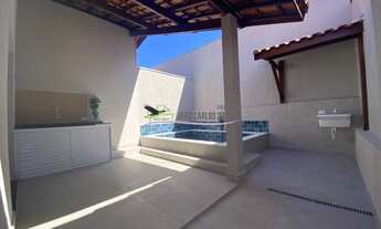 Imagem 2: Casa à venda em Itanhaém-SP, bairro Savoy: 2 quartos, 1 suíte, 1 sala, 2 banheiros, 1 vaga