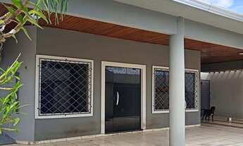 Imagem 3: Linda casa na Rua Governador Ari Marcos