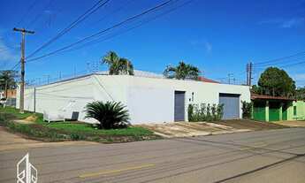 Imagem: Linda casa na Rua Governador Ari Marcos