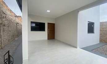 Imagem 1: Excelente casa recém contruída com 100m² de construção contendo 3 dormitórios sendo 1 suít