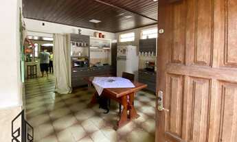 Imagem 5: Casa com ótima localização e arborizada, no Conjunto Marechal Rondon, em frente ao Shoppin