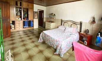 Imagem 7: Casa com ótima localização e arborizada, no Conjunto Marechal Rondon, em frente ao Shoppin