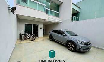 Imagem 2: Casa duplex à venda 03 suítes em Itapebussu em Guarapari, por R$750.000, com área de churr