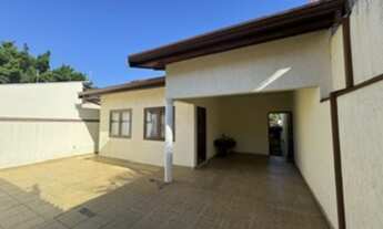 Imagem 2: Casa à venda em Indaiatuba-SP, Jardim Primavera: 3 quartos, 1 suíte, 2 salas, 2 vagas de g