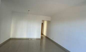 Imagem 3: Imóvel Espaçoso no Centro : Apartamento de 3 Quartos com Suíte e 2 Vagas de Garagem em Ind