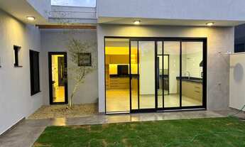 Imagem 3: Imperdível Casa à Venda em Indaiatuba-SP, Colinas de Indaiatuba: 3 quartos, 3 suítes, 2 sa