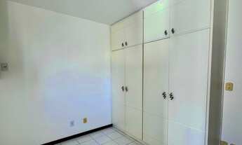 Imagem 2: Apartamento no Costa Azul com 4