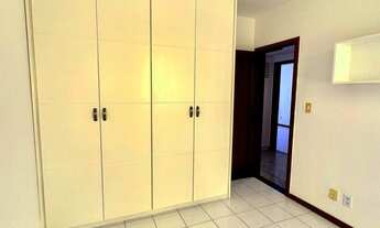 Imagem 4: Apartamento no Costa Azul com 4