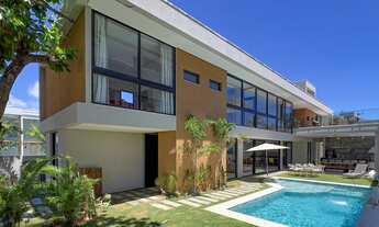 Imagem 2: Casa Alto Padrão em Guarajuba com 5