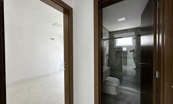 Imagem 7: Casa em Alpahville Litoral Norte II com 4|4, 04G e 270M²