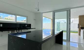 Imagem 4: Casa em Alpahville Litoral Norte II com 4|4, 04G e 270M²