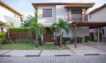 Imagem: Casa em Lauro de Freitas com 4 4, 02G e