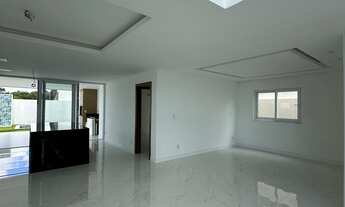 Imagem 6: Casa em Alpahville Litoral Norte II com 4|4, 04G e 270M²