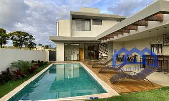 Imagem: Casa com 5 Quartos e 4 banheiros à Venda