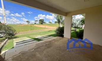 Imagem 3: Casa com 3 Quartos e 2 banheiros à Venda, 450 m² por R$ 750.000 Cód. ch1580