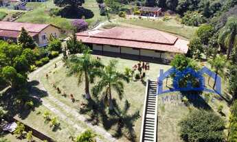 Imagem: Chácara com 4 Quartos e 4 banheiros à