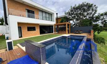 Imagem: Casa com 3 Quartos e 4 banheiros à Venda