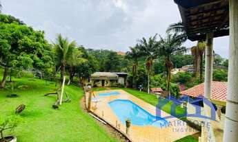 Imagem: Chácara com 6 Quartos e 4 banheiro à Venda