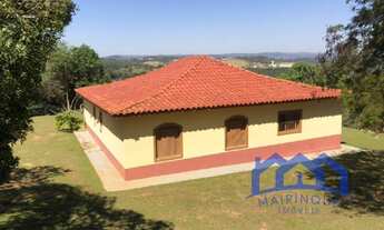 Imagem: Chácara com 3 Quartos e 2 banheiros à