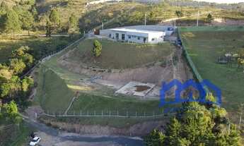 Imagem: Chácara com 4 Quartos e 5 banheiros à