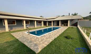 Imagem: Chácara com 4 Quartos e 5 banheiros à