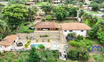 Imagem: Chácara com 4 Quartos e 5 banheiros à