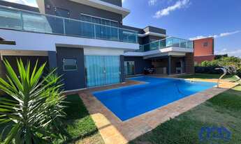 Imagem: Casa com 4 Quartos e 5 banheiros à Venda