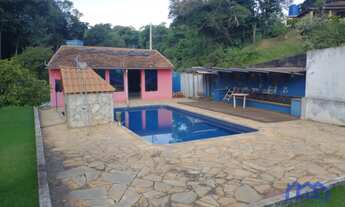 Imagem: Chácara com 5 Quartos e 3 banheiros à