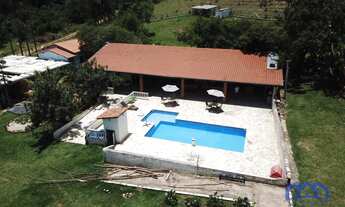 Imagem: Chácara com 4 Quartos e 6 banheiros à