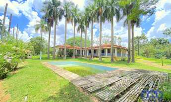 Imagem: Sítio com 8 Quartos e 4 banheiros à Venda