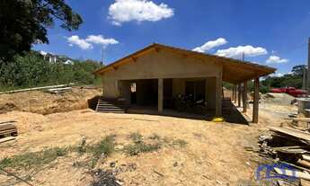 Imagem: Chácara com 3 Quartos e 3 banheiros à