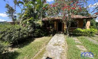 Imagem: Chácara com 5 Quartos e 3 banheiros à