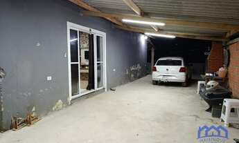 Imagem: Casa com 2 Quartos e 1 banheiro à Venda