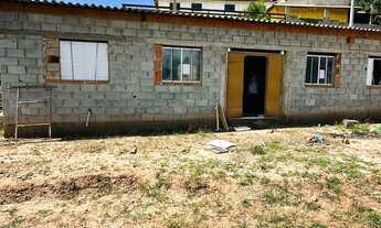 Imagem: Chácara com 4 Quartos e 2 banheiros à