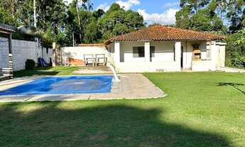 Imagem: Chácara com 3 quartos e 2 banheiros com