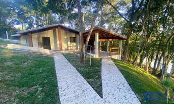 Imagem: Chácara com 3 Quartos e 2 banheiros à