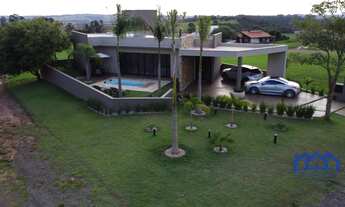 Imagem: Casa com 2 Quartos e 3 banheiros à Venda