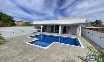 Imagem: Chácara com 3 Quartos e 2 banheiros à