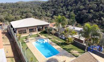 Imagem: Chácara com 4 Quartos e 4 banheiros à