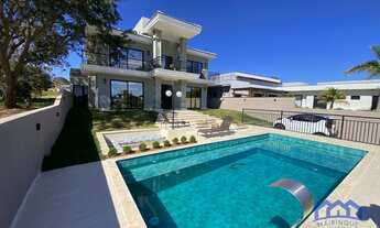 Imagem 2: Casa com 4 Quartos e 5 banheiros à Venda, 450 m² por R$ 2.500.000 Cód. ch2382