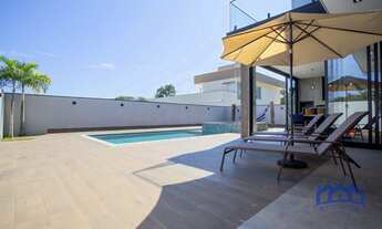 Imagem 4: Casa com 4 Quartos e 6 banheiros à Venda, 460 m² por R$ 2.400.000 Cód. ch2386