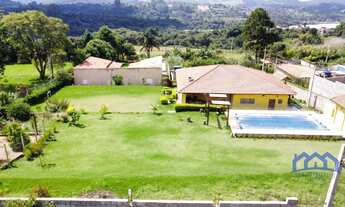 Imagem: Chácara com 3 Quartos e 2 banheiros à