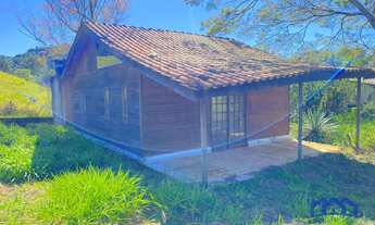 Imagem: Chálé com 2 Quartos e 1 banheiro à Venda