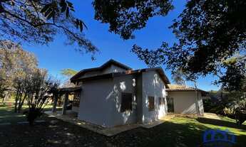 Imagem 4: Casa com 3 Quartos e 2 banheiros à Venda, 1.350 m² por R$ 1.300.000 Cód. ch2398