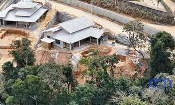 Imagem: Chácara com 3 Quartos e 2 banheiros à