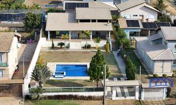 Imagem: Chácara com 4 Quartos e 6 banheiros à