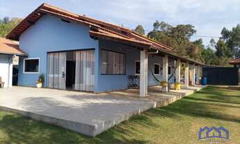 Imagem: Chácara com 3 Quartos e 2 banheiro à Venda