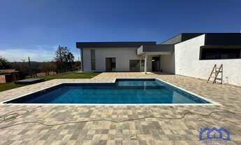 Imagem: Chácara com 4 Quartos e 5 banheiros à