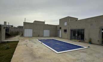 Imagem: Chácara com 4 Quartos e 3 banheiros, 3.500